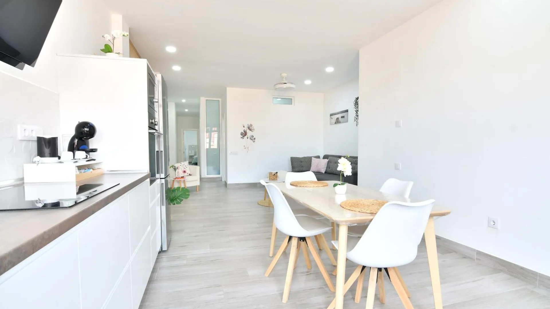 Suite Orquidea Cruce de Arinaga 0*,